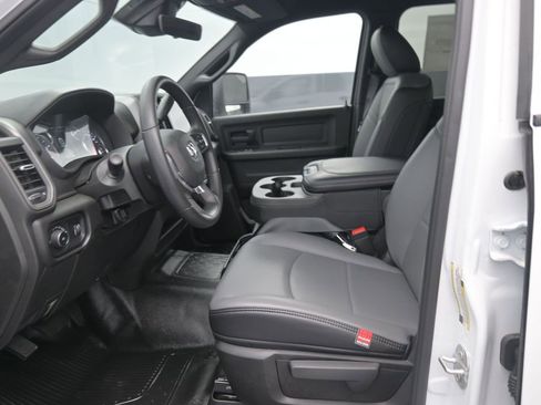 New 2026 RAM 3500 Tradesman image 17