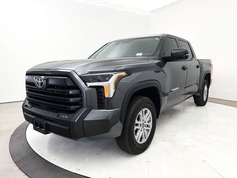 Used 2024 Toyota Tundra SR5 w/ SR5 Convenience Package image 14