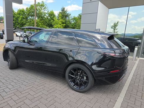 Certified 2026 Land Rover Range Rover Velar Dynamic SE AWD/4WD image 7