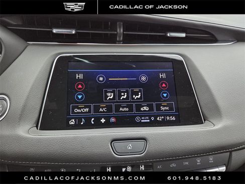 Certified 2023 Cadillac XT4 Premium Luxury image 14