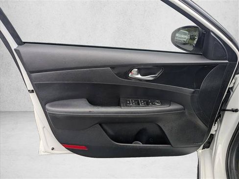 Used 2024 Kia Forte GT-Line w/ GT-Line Premium Package FWD image 23