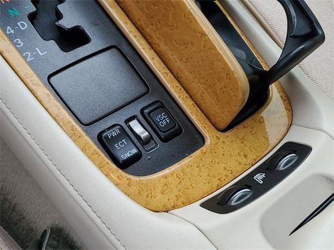 Used 2005 Lexus SC 430 Convertible image 20