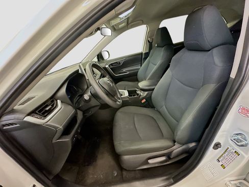 Used 2024 Toyota RAV4 LE image 13