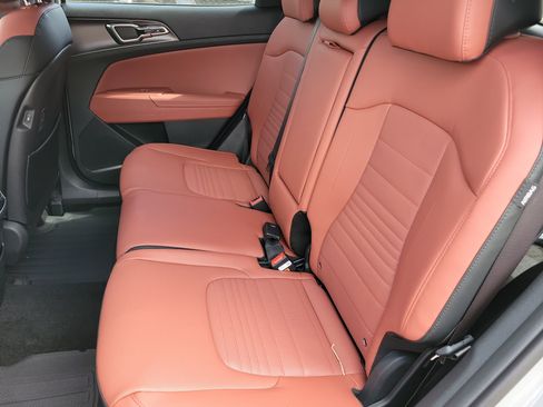 New 2026 Kia Sportage SX FWD image 7