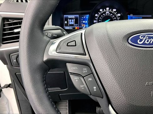 Certified 2023 Ford Edge Titanium w/ Equipment Group 301A AWD/4WD image 18