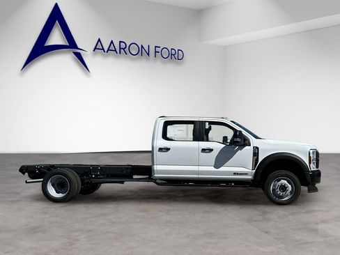 New 2026 Ford F550 4x4 Crew Cab image 6