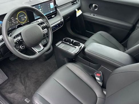 New 2026 Hyundai Ioniq 5 SEL image 7