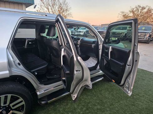 Used 2016 Toyota 4Runner Limited image 11