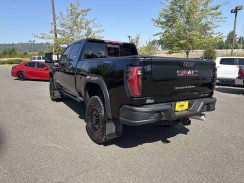 Certified 2025 GMC Sierra 2500 AT4X w/ AT4X AEV Edition AWD/4WD image 7