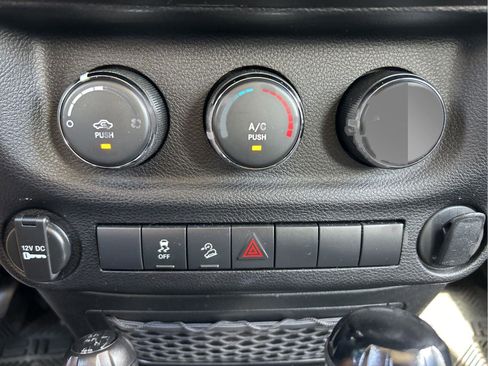 Used 2012 Jeep Wrangler Sport image 22