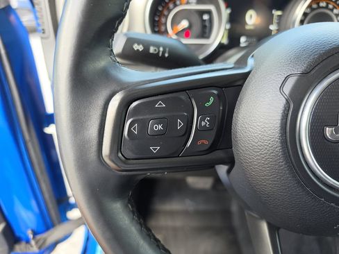 Used 2021 Jeep Gladiator Sport AWD/4WD image 26