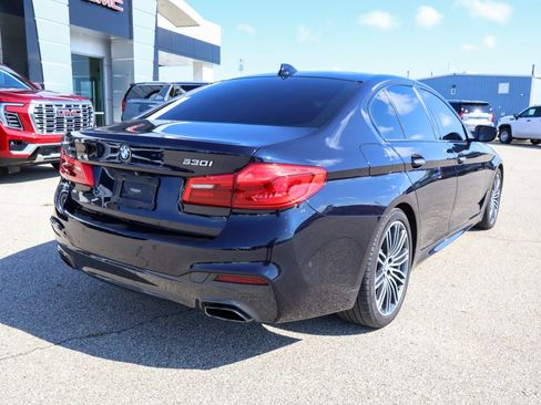 Used 2017 BMW 530i xDrive AWD/4WD image 3