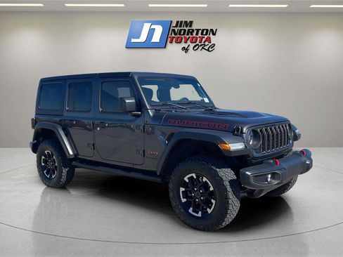 Used 2024 Jeep Wrangler Unlimited Rubicon w/ Technology Group image 3