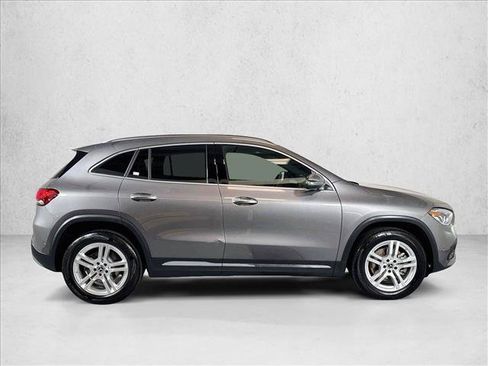 Used 2023 Mercedes-Benz GLA 250 4MATIC image 4