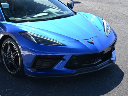 Used 2021 Chevrolet Corvette Stingray Premium Conv w/ Z51 Performance Package image 27