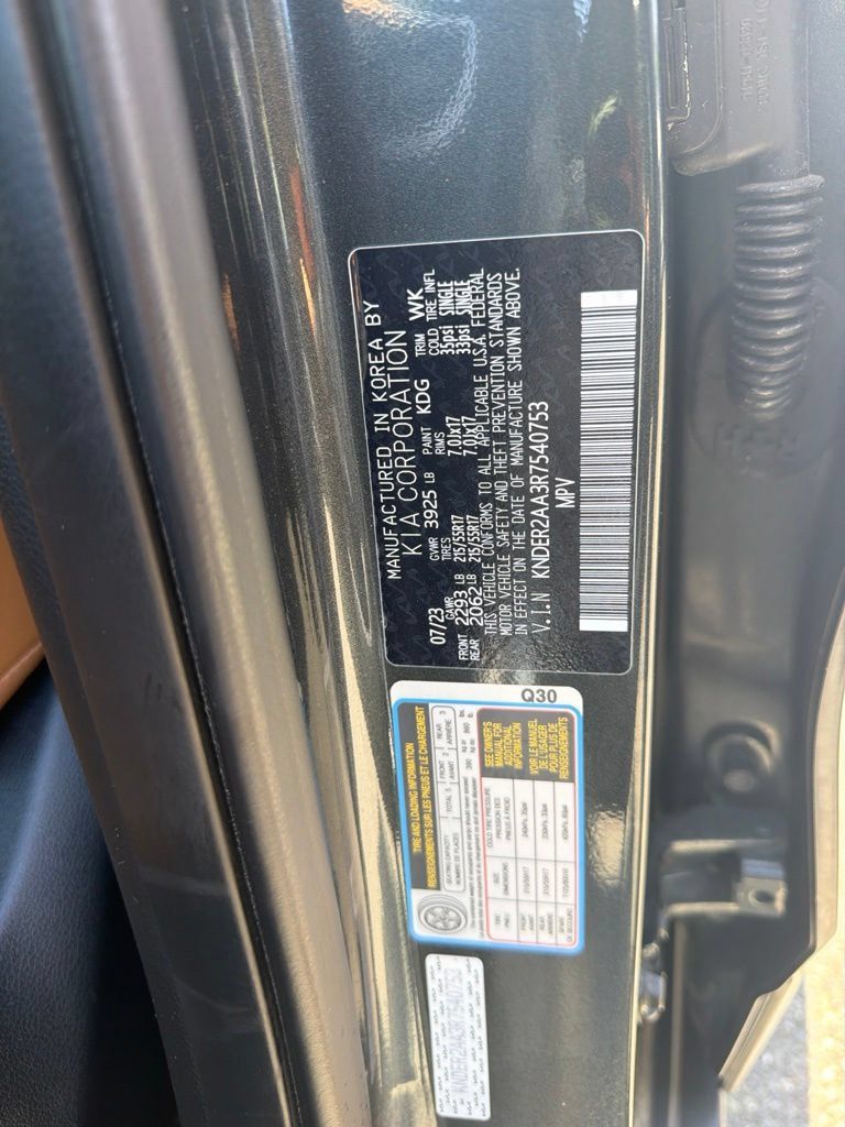 Certified 2024 Kia Seltos EX FWD image 3