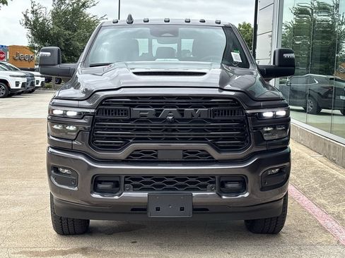 New 2026 RAM 2500 Laramie AWD/4WD image 7