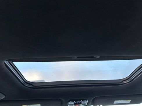 Used 2025 Hyundai Santa Fe Calligraphy w/ Tow & Go Package image 22