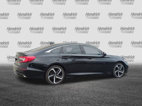 Used 2018 Honda Accord Sport image 9