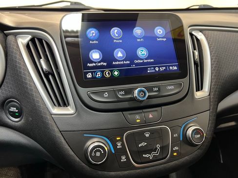 Used 2025 Chevrolet Malibu LS FWD image 23