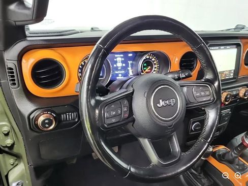 Used 2022 Jeep Gladiator Sport AWD/4WD image 10