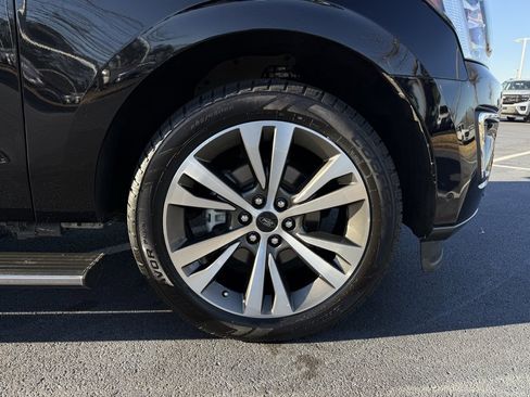 Certified 2021 Ford Expedition Limited image 34