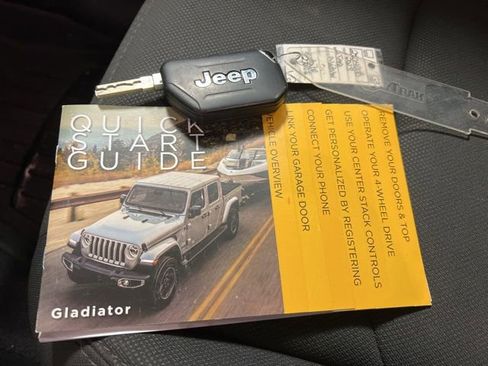 Used 2023 Jeep Gladiator Sport AWD/4WD image 28