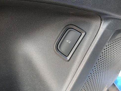 New 2025 Chevrolet Blazer EV RS image 11