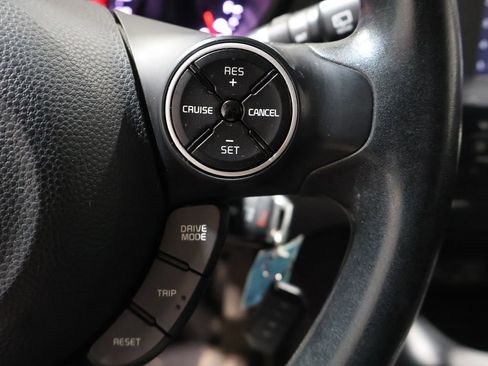 Used 2018 Kia Soul + image 32