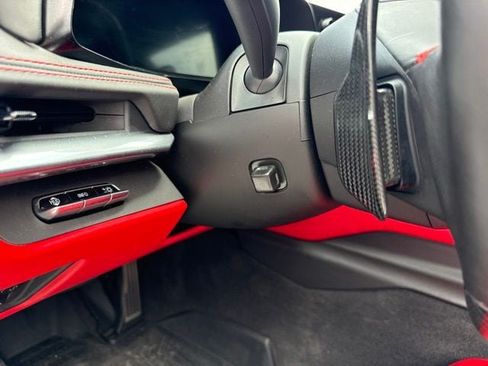 Used 2025 Chevrolet Corvette Z06 RWD image 18