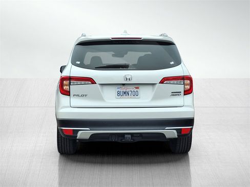 Used 2021 Honda Pilot Touring image 5