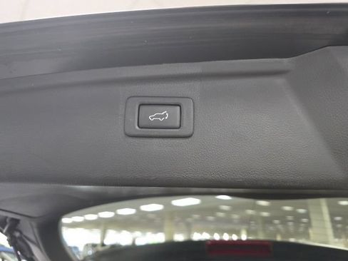 Used 2015 Subaru Outback 2.5i Limited AWD/4WD image 12