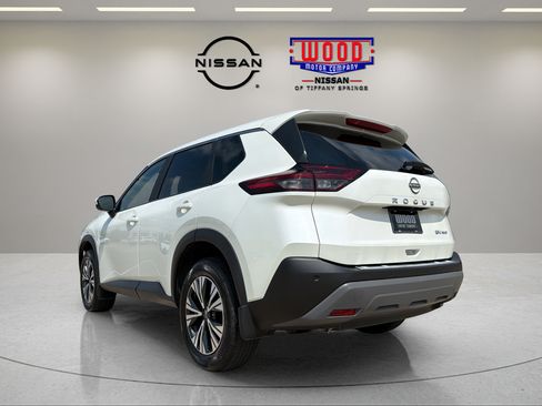 Certified 2023 Nissan Rogue SV AWD/4WD image 4