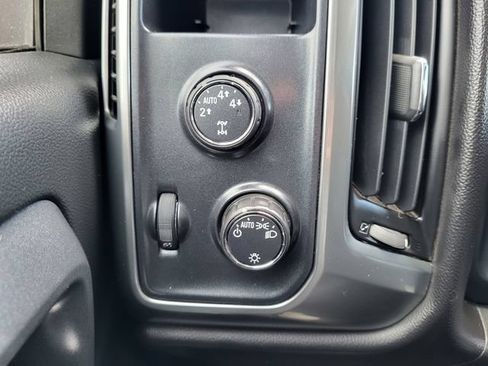 Used 2015 Chevrolet Silverado 1500 LT w/ LT Fleet Plus Package AWD/4WD image 22