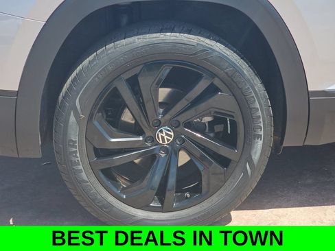 Used 2023 Volkswagen Atlas SE FWD image 39