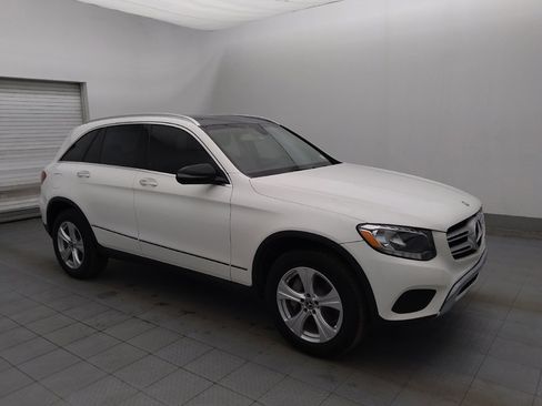 Used 2017 Mercedes-Benz GLC 300 w/ Premium 1 Package image 11