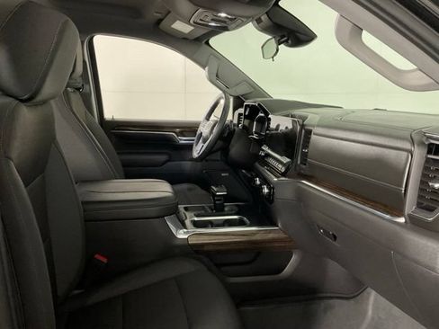 Used 2024 GMC Sierra 1500 Elevation w/ Preferred Package AWD/4WD image 33