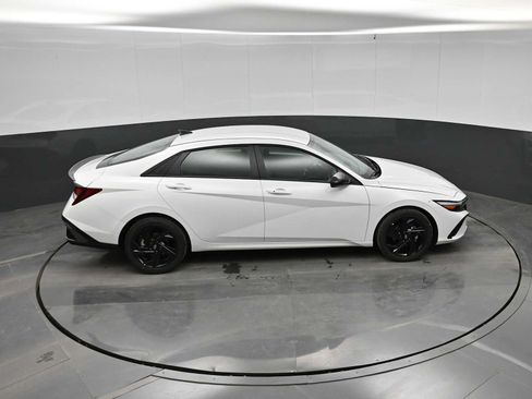 New 2026 Hyundai Elantra Sport FWD image 31