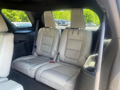 Used 2013 Ford Explorer XLT AWD/4WD image 9