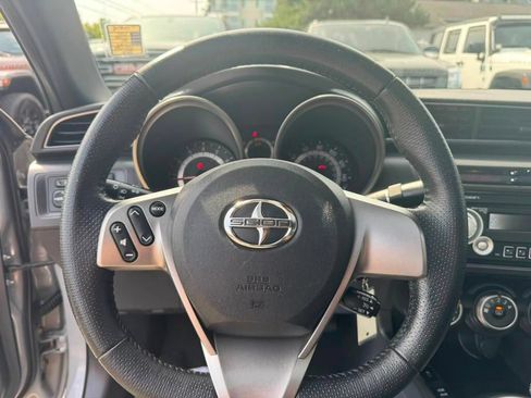 Used 2011 Scion tC FWD image 14