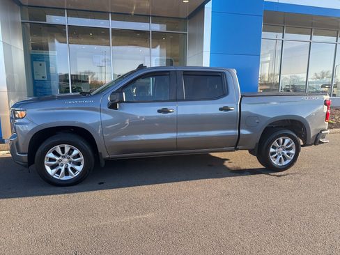 Used 2021 Chevrolet Silverado 1500 Custom AWD/4WD image 10