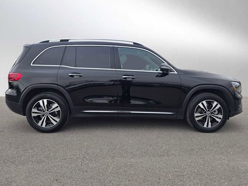 Used 2025 Mercedes-Benz GLB 250 GLB 250 image 3