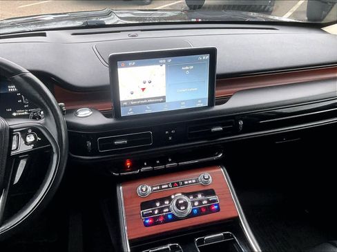 Used 2022 Lincoln Aviator Reserve w/ Equipment Group 201A image 19