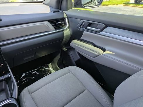 Used 2026 GMC Terrain Elevation w/ Black Edition FWD image 18