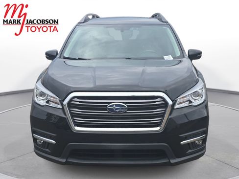 Used 2022 Subaru Ascent Limited image 3