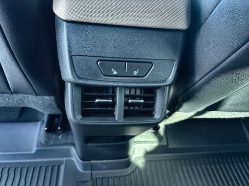 New 2026 Chevrolet Equinox ACTIV w/ Convenience Package III AWD/4WD image 31