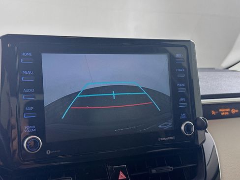 Used 2022 Toyota Corolla LE image 22