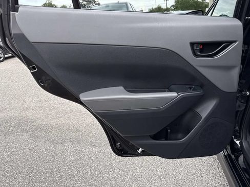 Used 2024 Subaru Crosstrek 2.0i w/ Crosstrek Mirror Package AWD/4WD image 12