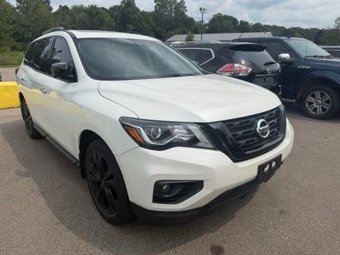 Used 2018 Nissan Pathfinder SL AWD/4WD image 3
