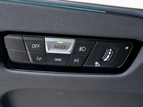 Used 2024 BMW 330i Sedan image 37